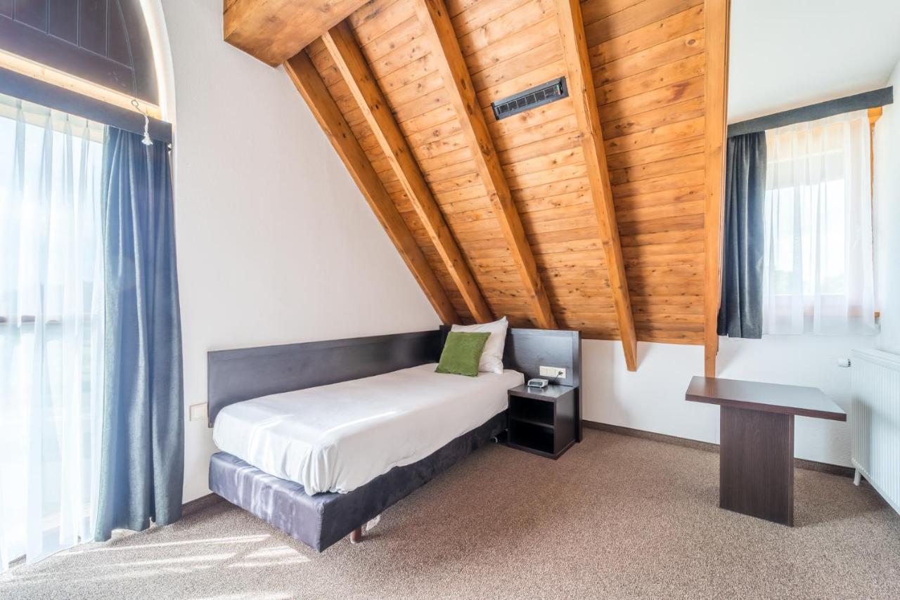Hotel Inn Salland Раалте Екстериор снимка