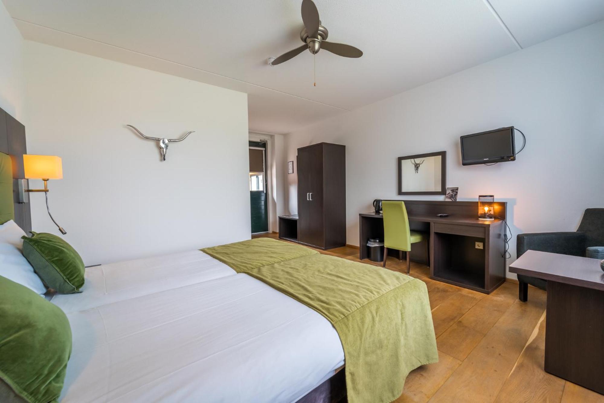 Hotel Inn Salland Раалте Стая снимка